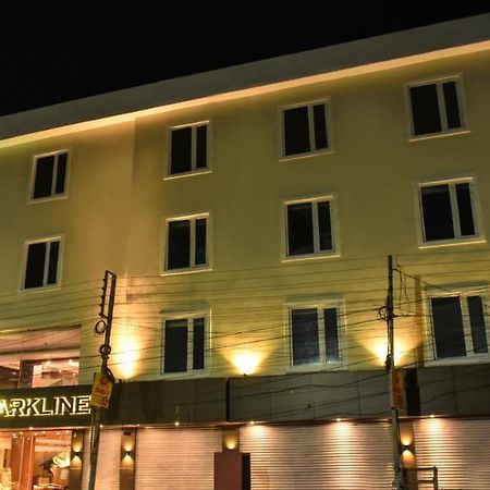 The Parkline Agartala Ngoại thất bức ảnh